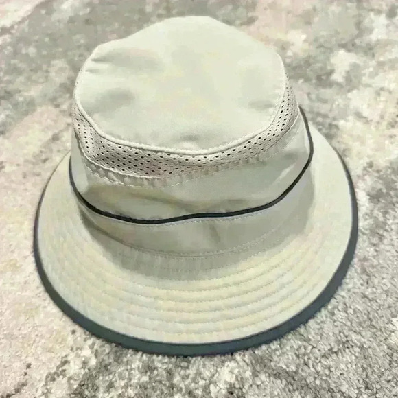 SunDay Afternoons Accessories - Classic Cream Bucket Hat